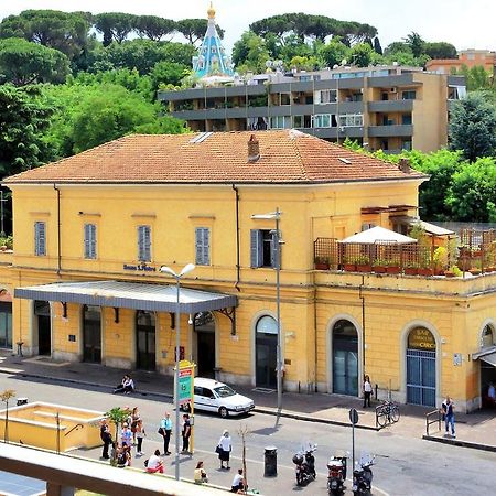 La Stazione Del Vaticano Roma Exterior foto